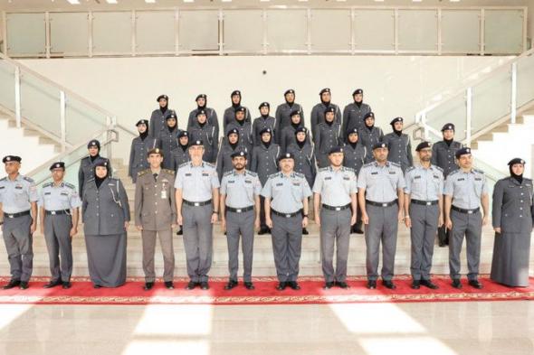 تخريج دورة لتأهيل العنصر النسائي في شرطة أبوظبي