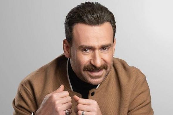 نضال
الشافعي
عن
لحظة
دفن
زوجته..
شعور
لم
يتوقّعه
داخل
القبر