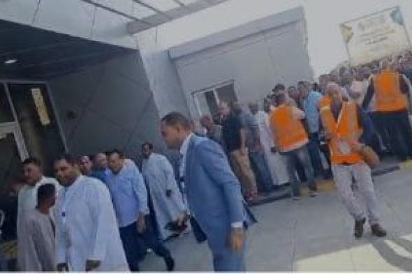 الكويت:
تواصل
التصويت
فى
آخر
أيام
جولة
الإعادة
بدوائر
المرحلة
الأولى
الملغاة