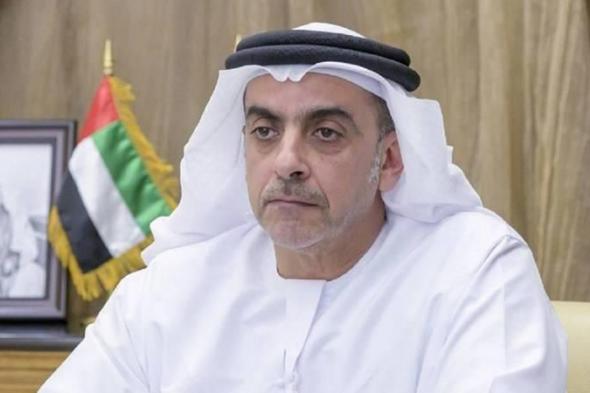 سيف
      بن
      زايد
      يقدم
      واجب
      العزاء
      في
      وفاة
      محمد
      بن
      عبيد
      آل
      مكتوم