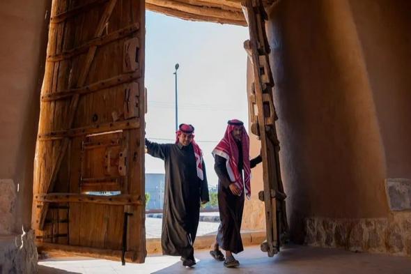 ضمن
    موسم
    شتاء
    درب
    زبيدة..
    «تركي
    الملكية»
    تفعّل
    قصر
    الملك
    عبدالعزيز
    التاريخي
    في
    «لينة»