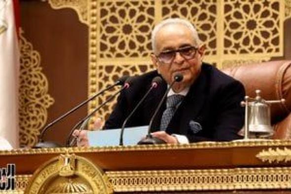 بهاء
أبو
شقة
يدعو
الوفديين
للتكاتف
والعمل
على
قلب
رجل
واحد