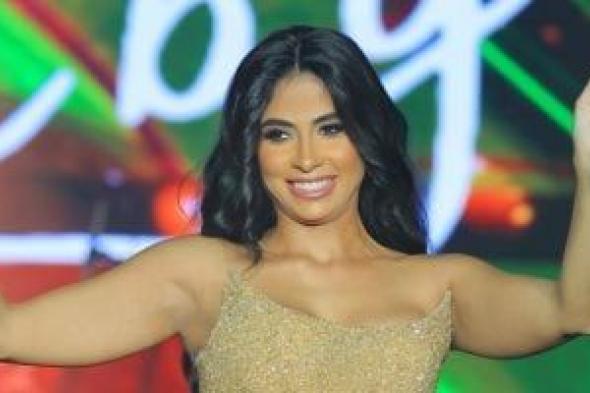 روبي
تُبهر
جمهورها
فى
حفل
رأس
السنة
بأبو
ظبى