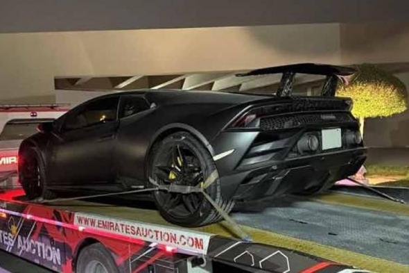 شرطة
      دبي
      تضبط
      سائقاً
      وتحجز
      مركبته
      لارتكابه
      سلوكيات
      مرورية
      مُخالفة