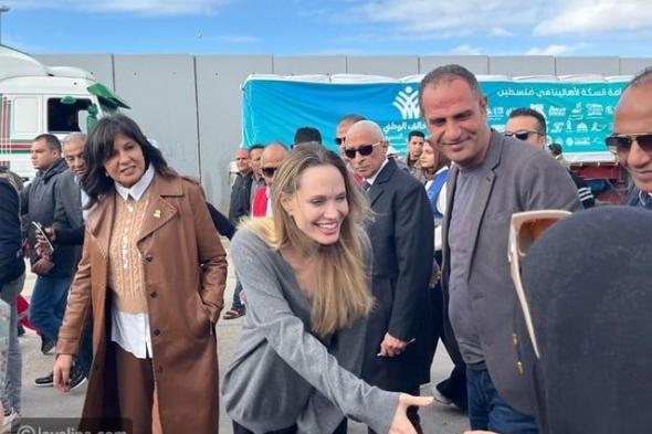 أنجلينا جولي تزور معبر رفح لتفقد جهود إغاثة غزة
