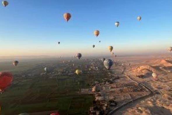 سماء
الأقصر
تشهد
تحليق
75
رحلة
بالون
طائر
تقل
على
متنها
2000
سائح..
صور