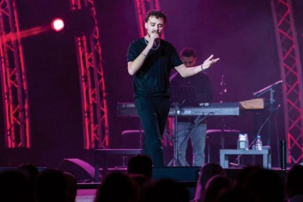 أحمد سعد والسيلاوي على مسرح المجاز.. حفل جماهيري ضخم في رأس السنة