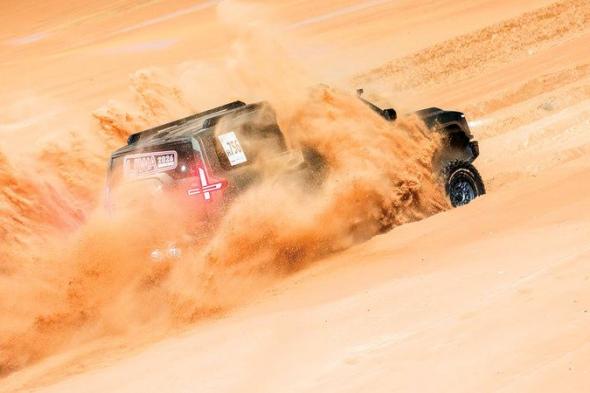 منافسات قوية بين سيارات «تل مرعب»