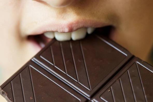 مركب
      في
      الشوكولاتة
      الداكنة
      يبطئ
      الشيخوخة