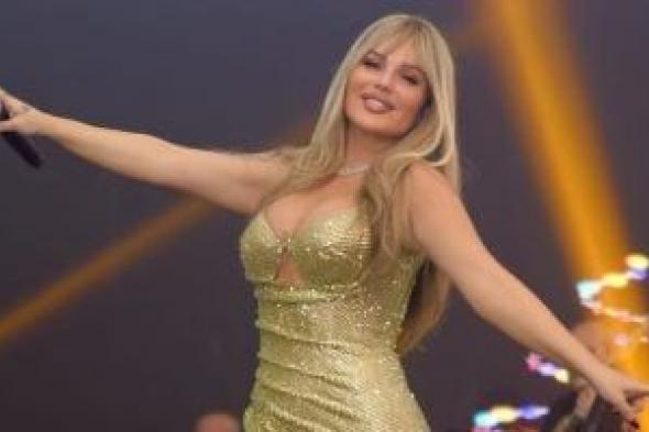 نيكول
سابا
تتألق
فى
رأس
السنة
بإطلالة
ذهبية
بحفل
كامل
العدد
بالإسكندرية