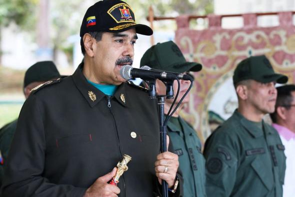 مادورو يعلن حالة الطوارئ الوطنية والحكومة تدعو إلى التعبئة