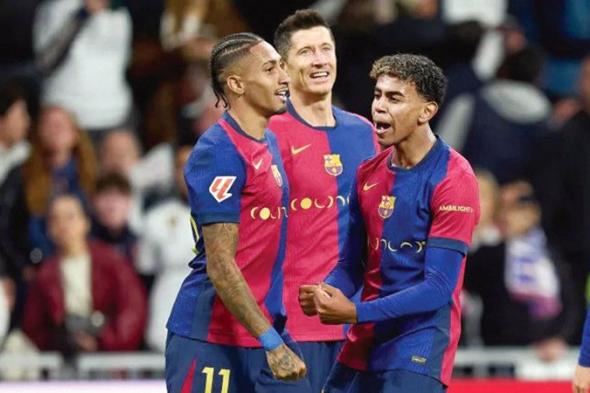 برشلونة يستقبل العام الجديد بمواجهة «الجار»