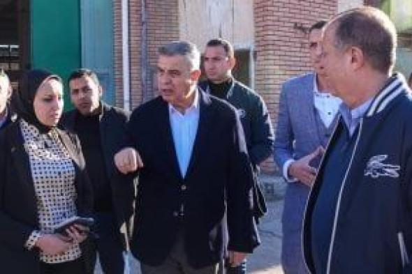 محافظ
الإسكندرية:
مجمع
الدخيلة
الصناعى
يوفر
نحو
40
ألف
فرصة
عمل