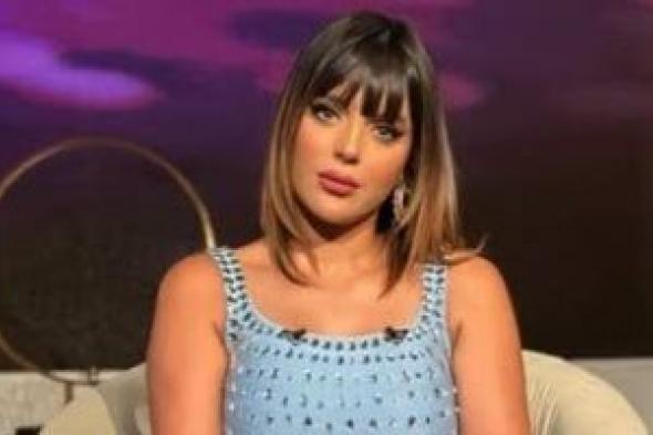 هبة
السيسى
تجرى
عملية
جراحية
خطيرة
بعد
تعرضها
لأزمة
صحية