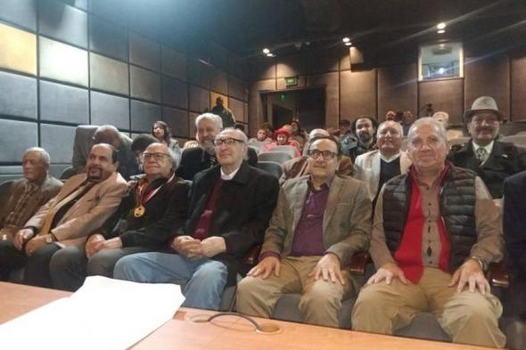 أمسية
خاصة
لتكريم
محمود
عبد
السميع