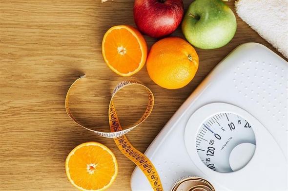 تجنب
هذا
الخطأ
الشائع..
طبيب
أمريكي
يكشف
سر
نجاح
إنقاص
الوزن
في
العام
الجديد