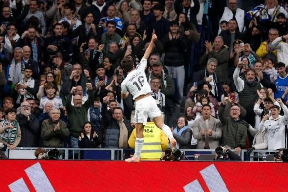 حفلة
للّاعبين
الإسبان..
«هاتريك»
الشاب
غارسيا
يقود
ريال
مدريد
لفوز
كبير
على
بيتيس