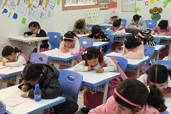 135
    ألف
    طالب
    وطالبة
    بتعليم
    نجران
    يؤدون
    اختبارات
    نهاية
    الفصل
    الدراسي
    الأول