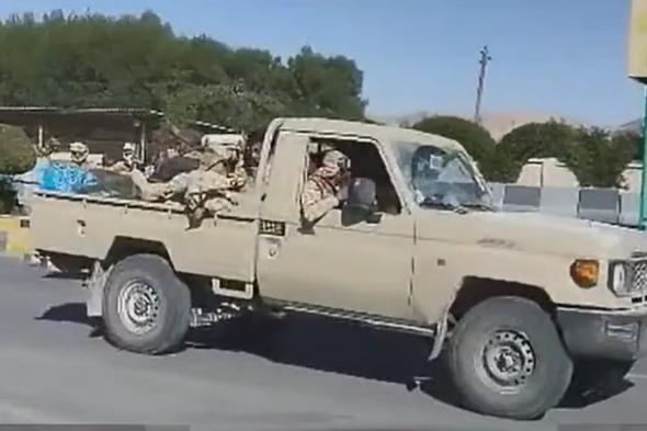 «درع
    الوطن»
    تدخل
    المكلا
    ومطار
    الريان..
    وتبدأ
    تسلم
    الأسلحة
    بالمهرة