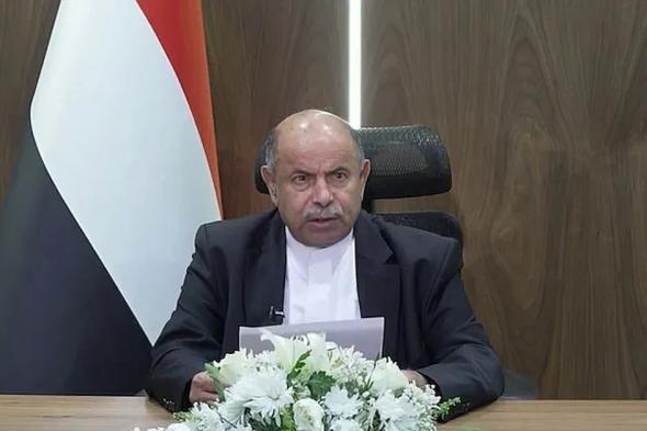 بعد
أن
أحكمت
قوات
درع
الوطن
السيطرة
الميدانية
عليها
..
الخنبشي
يباشر
مهام
إدارة
حضرموت