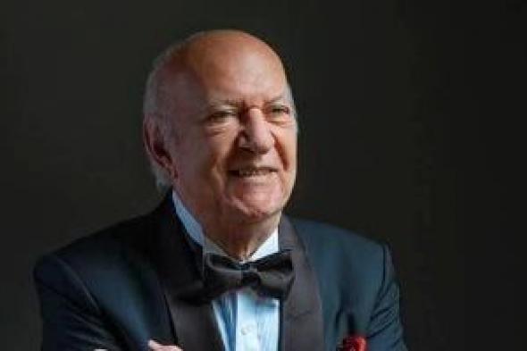 غداً
وبعد
غد..
الجمهور
على
موعد
مع
الموسيقار
عمر
خيرت
فى
دار
الأوبرا