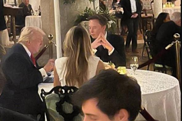 ماسك
      ينشر
      صورة
      مع
      ترامب
      وميلانيا:
      2026
      سيكون
      مذهلاً