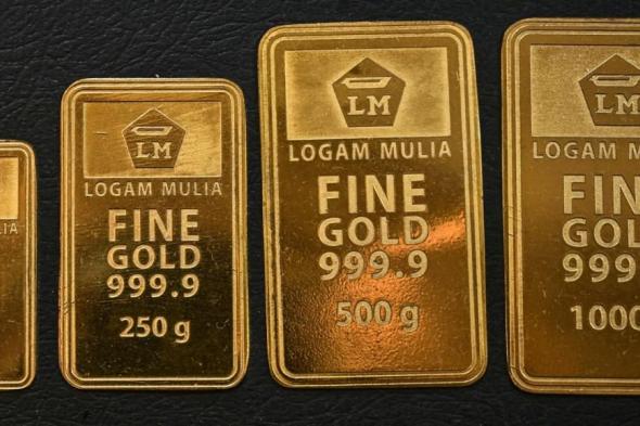 أونصة
      الذهب
      تصعد
      1%..
      والفضة
      تقفز
      5%
      في
      بداية
      تعاملات
      الأسبوع