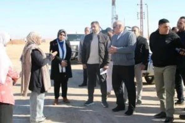 محافظ
الوادي
الجديد
يتابع
أعمال
الإنشاءات
بمركز
إنتاج
الحرير
الطبيعي
بالخارجة