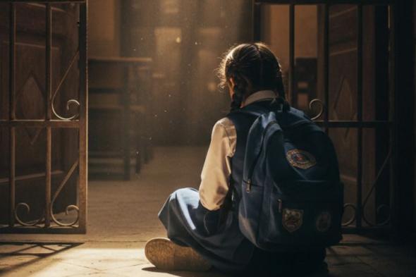 مصر.. تلميذة تقفز من نافذة المدرسة وتصارع الموت 7 ساعات دون أن ينتبه لغيابها أحد