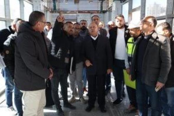 ​نائب
رئيس
الوزراء
يتفقد
اللمسات
الأخيرة
للمرحلة
الثانية
من
"الأوتوبيس
الترددي"