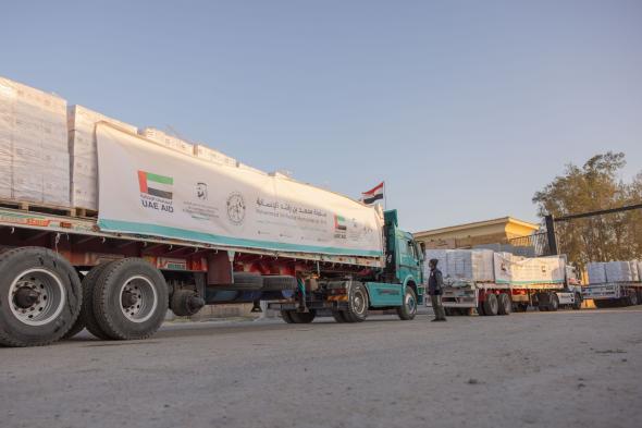 الدفعة الأولى من حمولة «سفينة محمد بن راشد الإنسانية» تدخل غزة