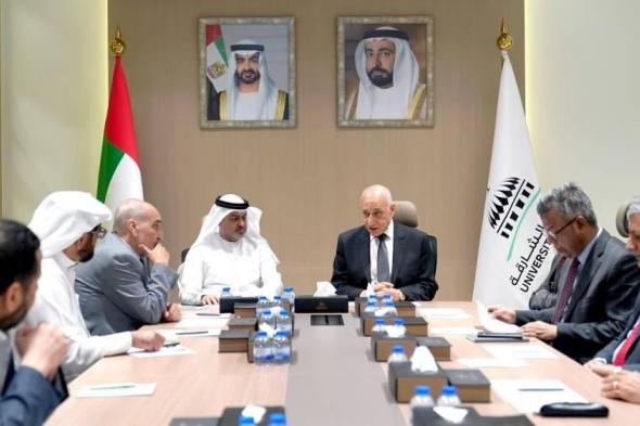 مجلس
      أمناء
      «الشارقة
      لأفضل
      دكتوراه»
      يناقش
      التوسع
      المرحلي