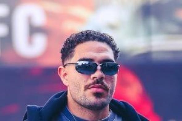 الأهلى
يدرس
مشاركة
حمزة
علاء
أمام
فاركو
بعد
إنهاء
إجراءات
قيده