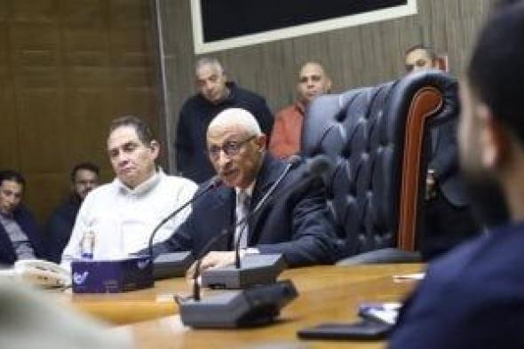 محافظ
شمال
سيناء
يعقد
اجتماعا
موسعا
مع
الجهاز
التنفيذي
لبحث
شكاوي
المواطنين‎