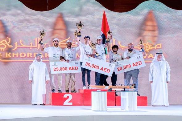 الزفين بطل موسم القوارب الخشبية السريعة