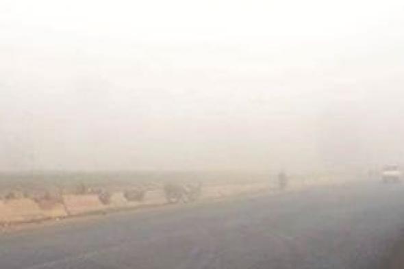 غلق
الطريق
الإقليمى
فى
المنوفية
بسبب
الشبورة
المائية