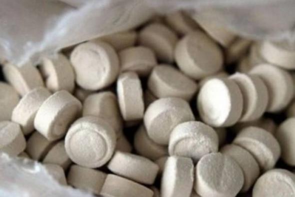 القبض
على
مخالف
لتهريبه
14,947
قرصًا
خاضعًا
لتنظيم
التداول