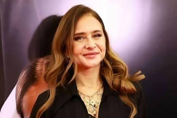 نيللي
كريم
ونجوم
“جوازة
ولا
جنازة”
يحتفلون
بالعرض
الخاص
(صور)