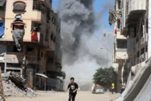 استشهاد 4 فلسطينيين وإصابة آخرين بقصف إسرائيلي على خيمة للنازحين جنوب غزة