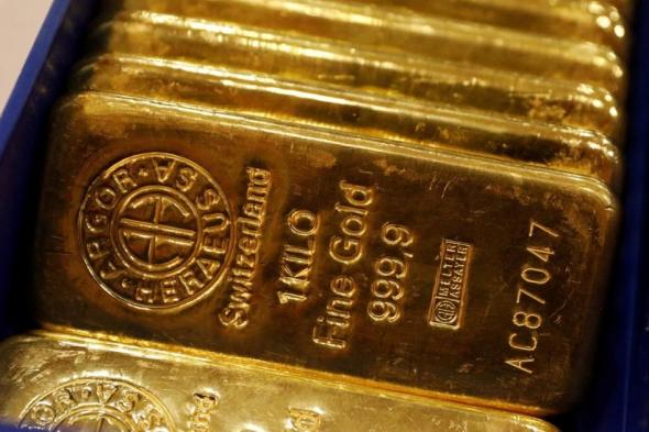 الذهب
      يتخلى
      عن
      أعلى
      مستوياته
      في
      أسبوع