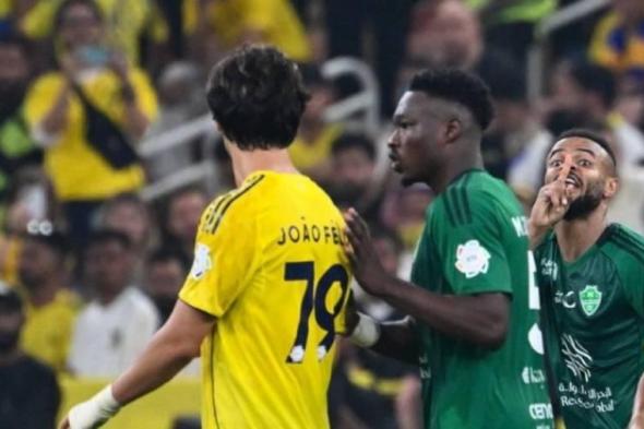 إيقاف
      مدافع
      أهلي
      جدة
      مباراتين
      وتغريمه
      20
      ألف
      ريال