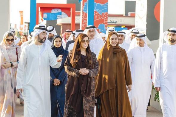 قصص إماراتية ملهمة ومواهب واعدة في «الشارقة للآداب»