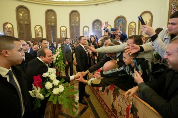 الرئيس
      السيسي:
      يارب
      يكون
      عام
      2026
      بفضل
      الله
      أفضل
      علينا
      وعلى
      كل
      الدنيا