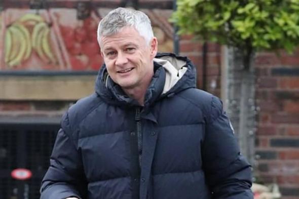 النرويجي
سولسكاير
يعود
لتدريب
مانشستر
يونايتد