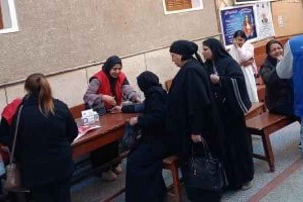 صحة
سوهاج:
فرق
طبية
متكاملة
بمحيط
الكنائس
أثناء
الاحتفالات
بأعياد
الميلاد