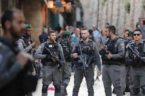 القدس:
الاحتلال
يخطر
بهدم
جزء
من
مدرسة
ورياض
الأقصى
بالبلدة
القديمة