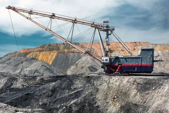 صناعات
    واعدة
    ومعادن
    نفيسة
    تتجاوز
    قيمتها
    127
    مليار
    ريال
    في
    منطقة
    جازان