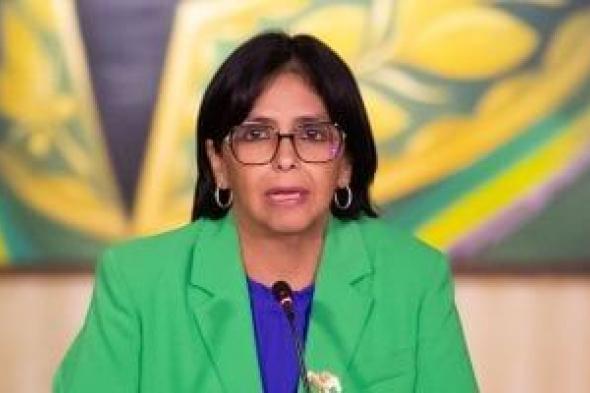 الرئيسة
المؤقتة
لفنزويلا
عن
تهديدات
ترامب:
مصيرى
بين
يدى
الله