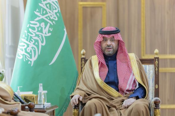 فيصل
بن
خالد
يستقبل
محافظ
رفحاء
لاستعراض
سير
العمل
والمشروعات
الجارية 