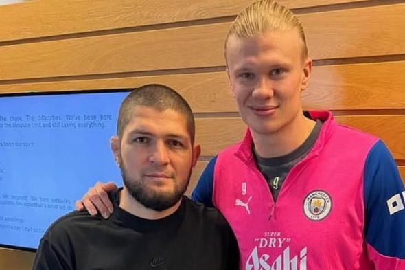 رسالة
تحفيزية
من
مشجع
في
صورة
هالاند
وحبيب